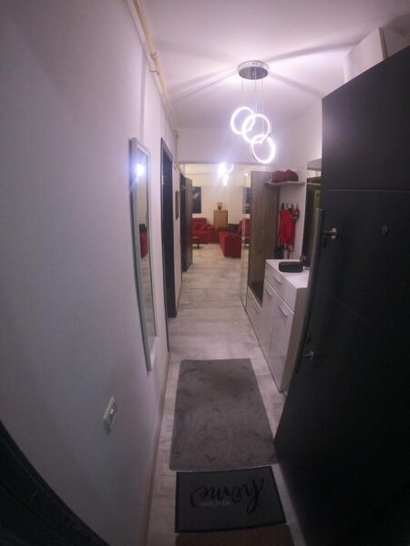 Giurgiu, apartament 4 camere decomandat, zona centrala, T120, reper emblematic.