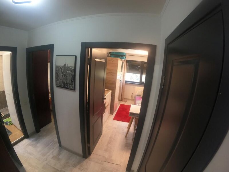 Giurgiu, apartament 4 camere decomandat, zona centrala, T120, reper emblematic.