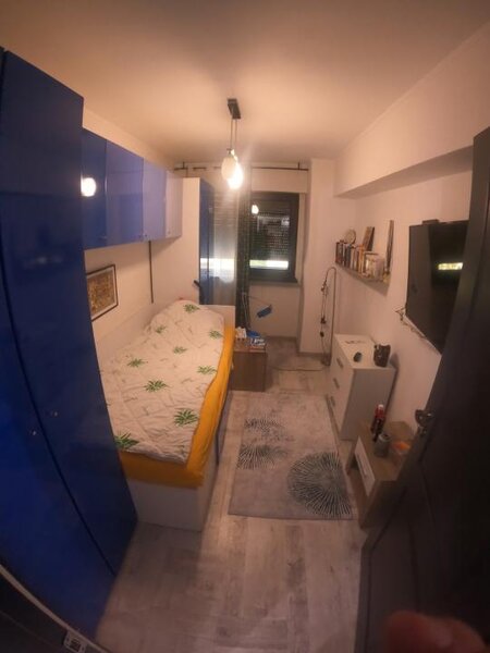 Giurgiu, apartament 4 camere decomandat, zona centrala, T120, reper emblematic.