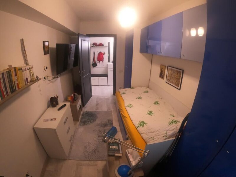 Giurgiu, apartament 4 camere decomandat, zona centrala, T120, reper emblematic.